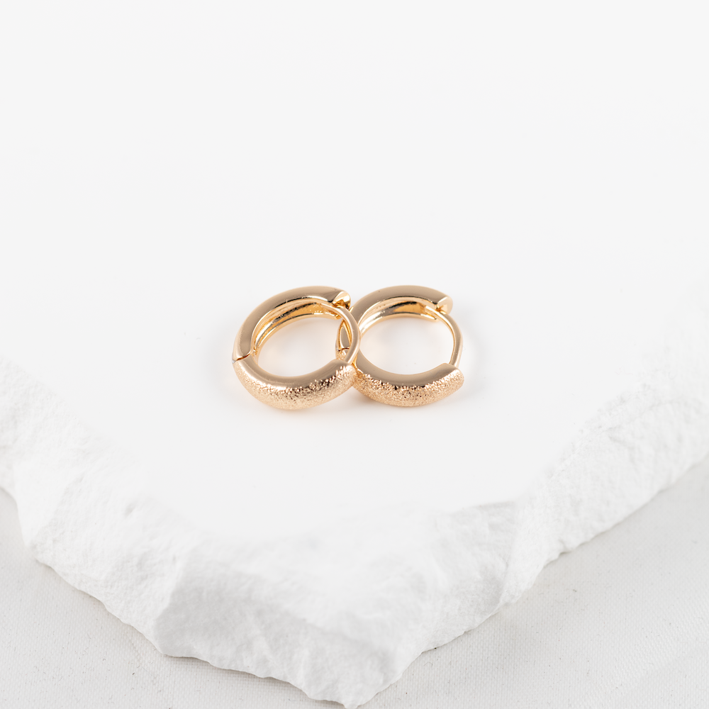 Auskari ar antialerģisku rozā zelta pārklājumu LAURA.