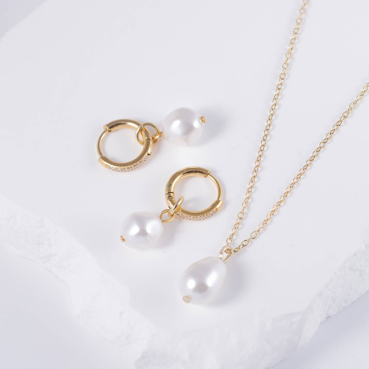 Pērļu rotu komplekts 'VIKTORIA'